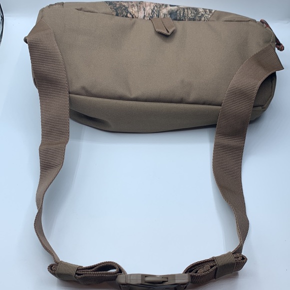 Red Head Real Tree Large Fanny Pack - Picture 7 of 13